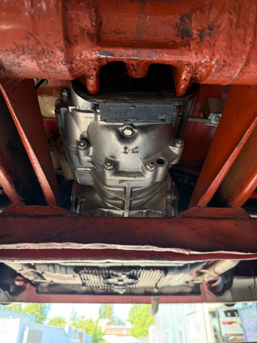 Fahrzeugabbildung Volkswagen T1 Samba 9-Sitzer Faltdach mit Panoramafenstern