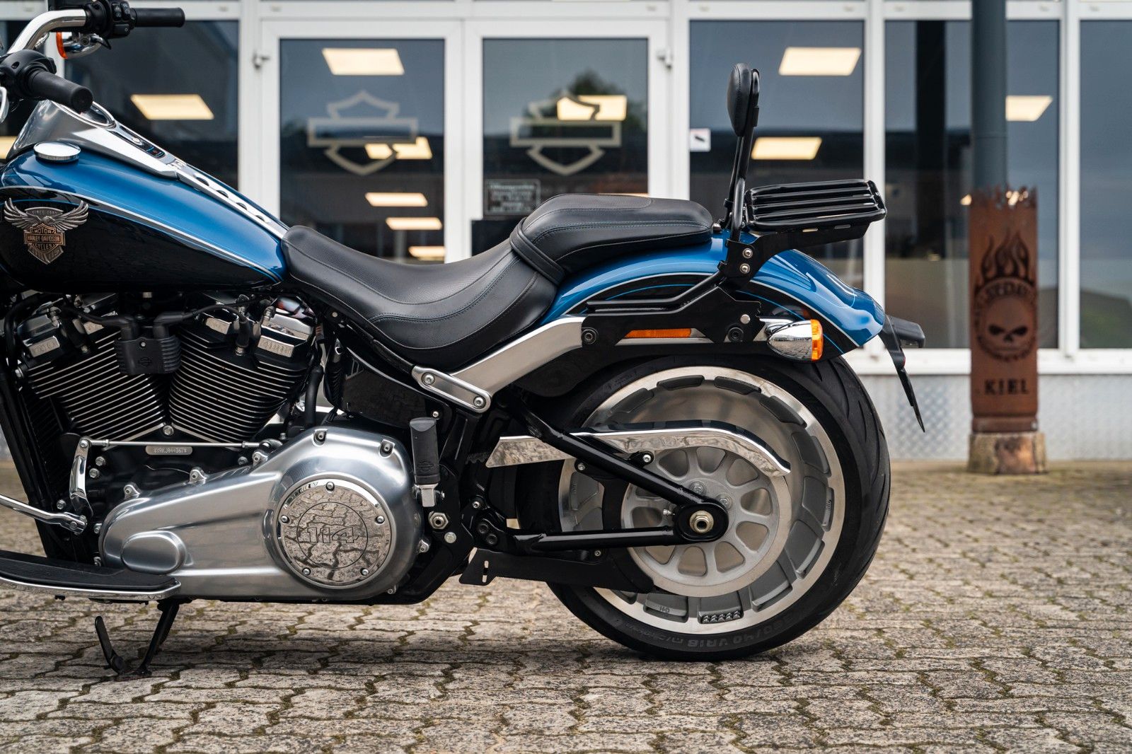 Fahrzeugabbildung Harley-Davidson FLFBS FAT BOY SOFTAIL 114 CUI ANV. JEKILL&HYDE