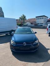 Volkswagen Golf VII Lim. Highline BMT - Cars in Ludwigsburg: Kleinwagen