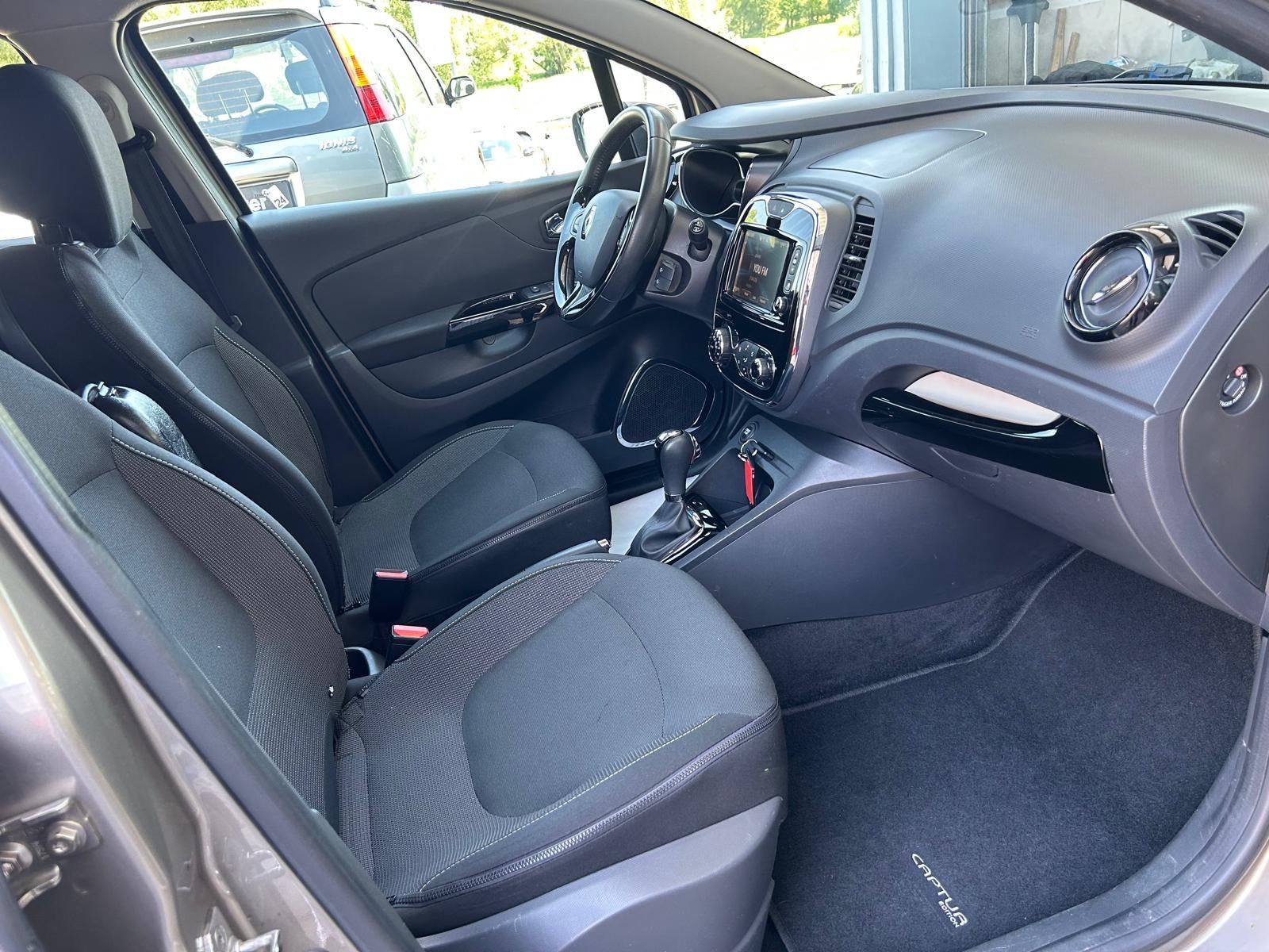 Fahrzeugabbildung Renault Captur Luxe°Automatik°Navi°