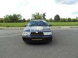 Skoda Octavia 1.8 Turbo Laurin & Klement Aut HU 03/27 - Skoda Octavia: Laurin Klement