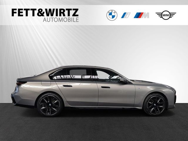 BMW 740d xDrive M Sport Pro|AHK|SkyLounge