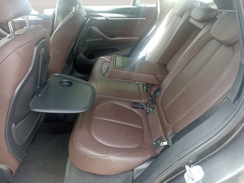 Fahrzeugabbildung BMW X1  xDrive25e  Sport Line