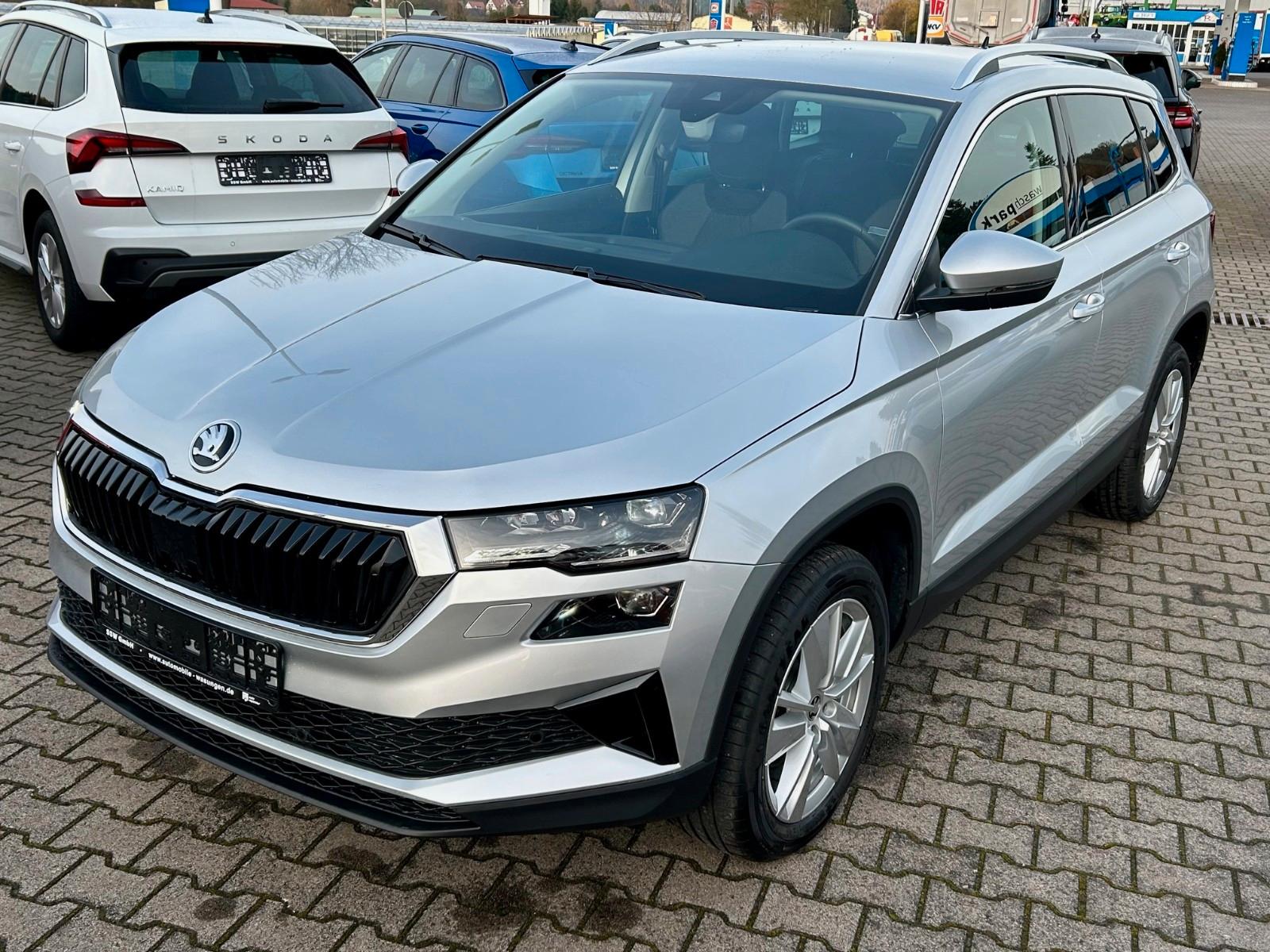 Skoda Karoq 1.5 DSG FL *BehWind/ACC/Matrix/5JGarantie