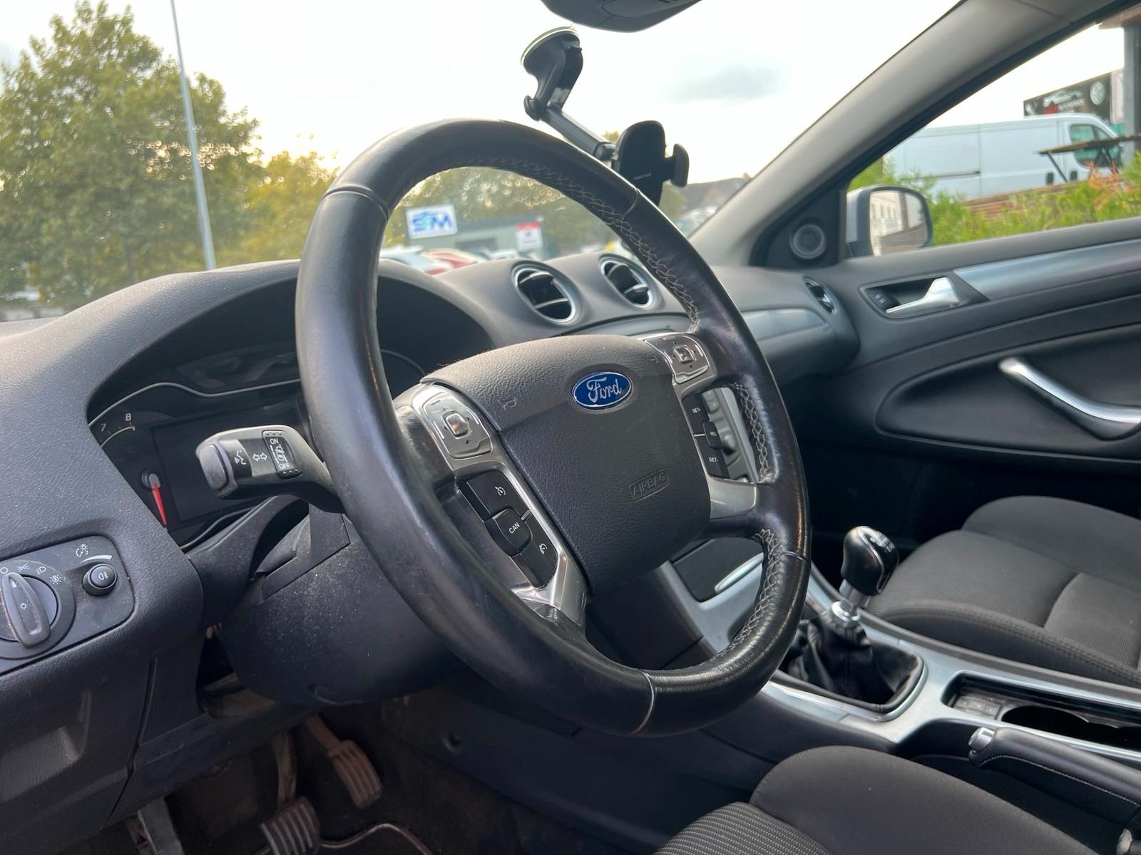 Ford Mondeo 2013 — photo 6