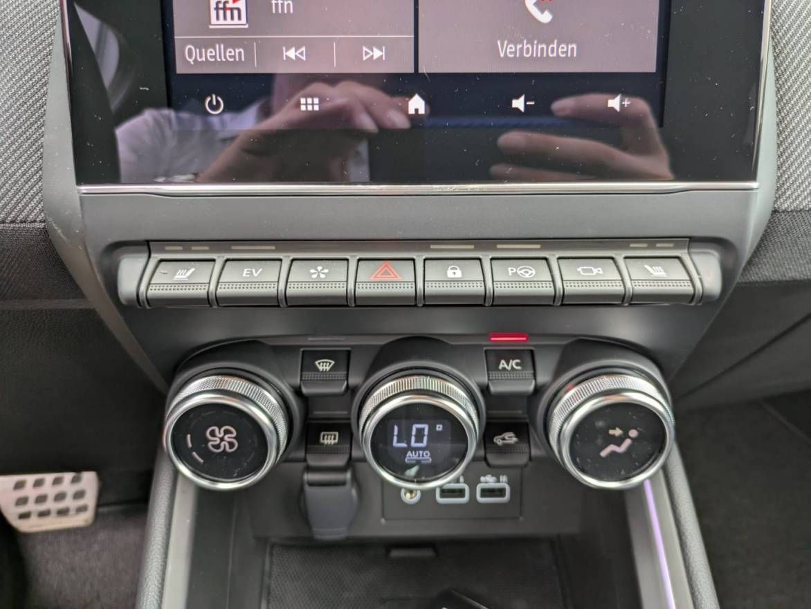 Fahrzeugabbildung Renault CLIO Esprit Alpine E-Tech Full Hybrid 145