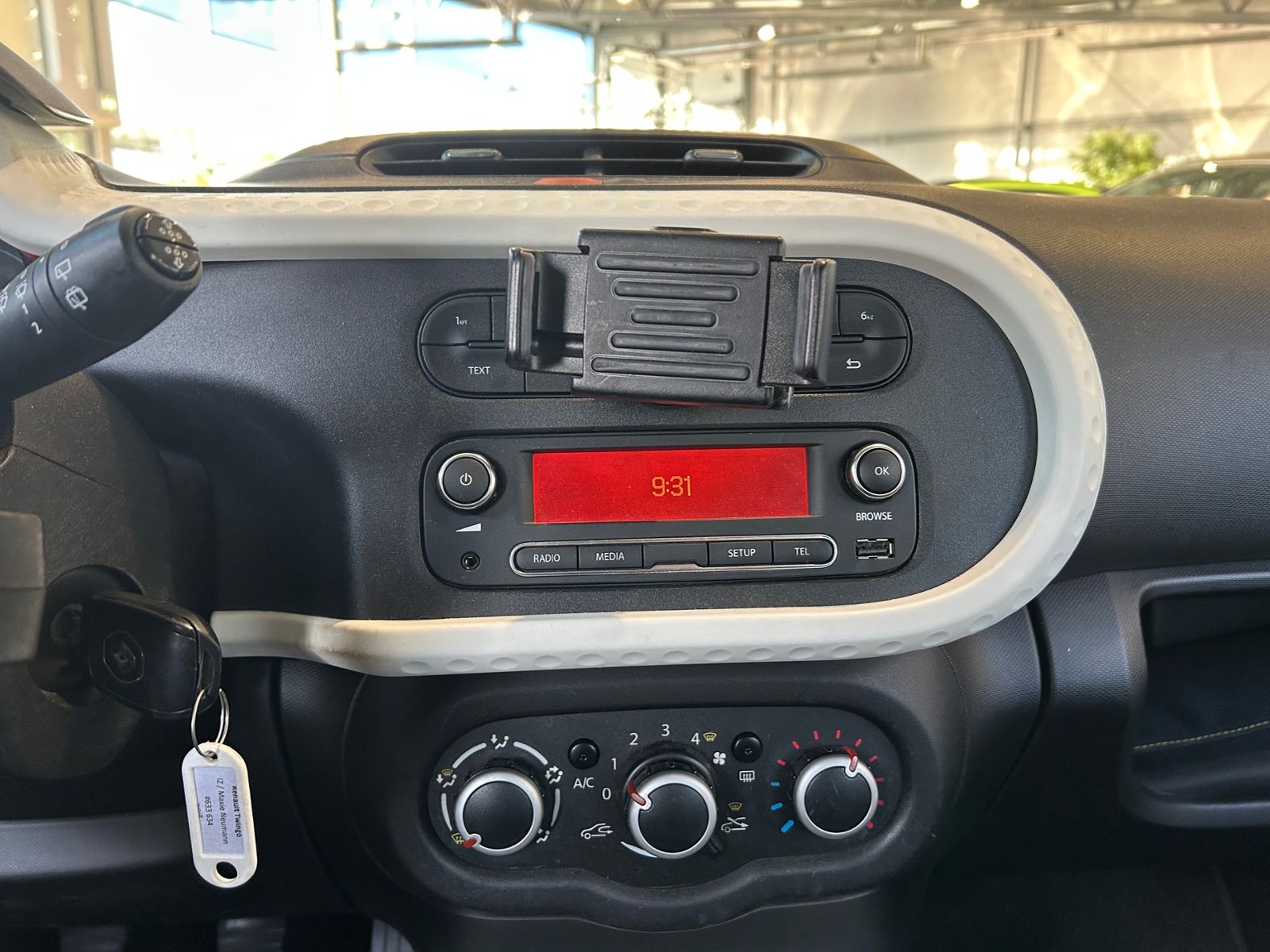 Fahrzeugabbildung Renault Twingo Experience KLIMA SHZ