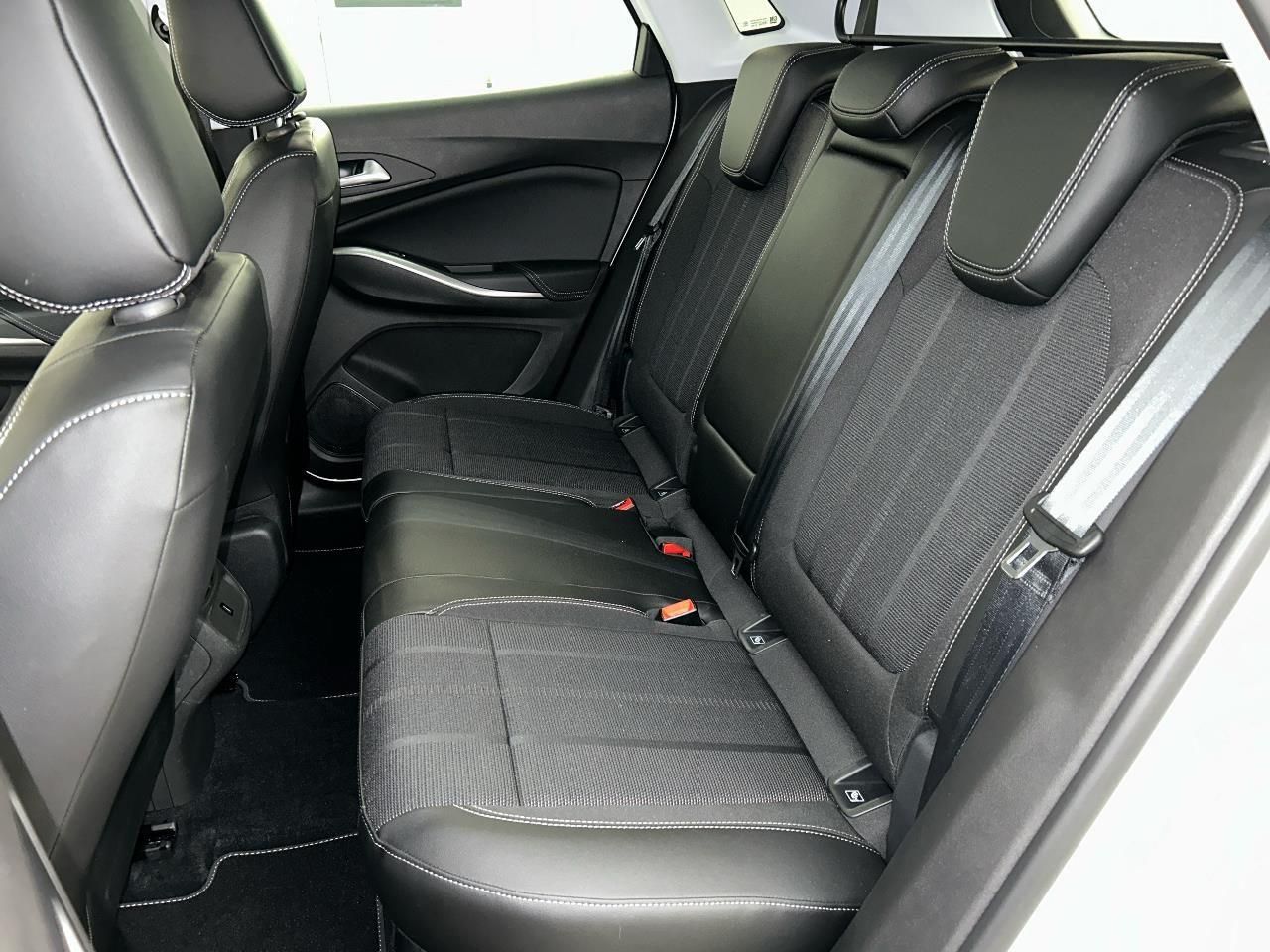Fahrzeugabbildung Opel Grandland 1.2T GS - AHZV, 360°Kamera, Sitzhz+Len