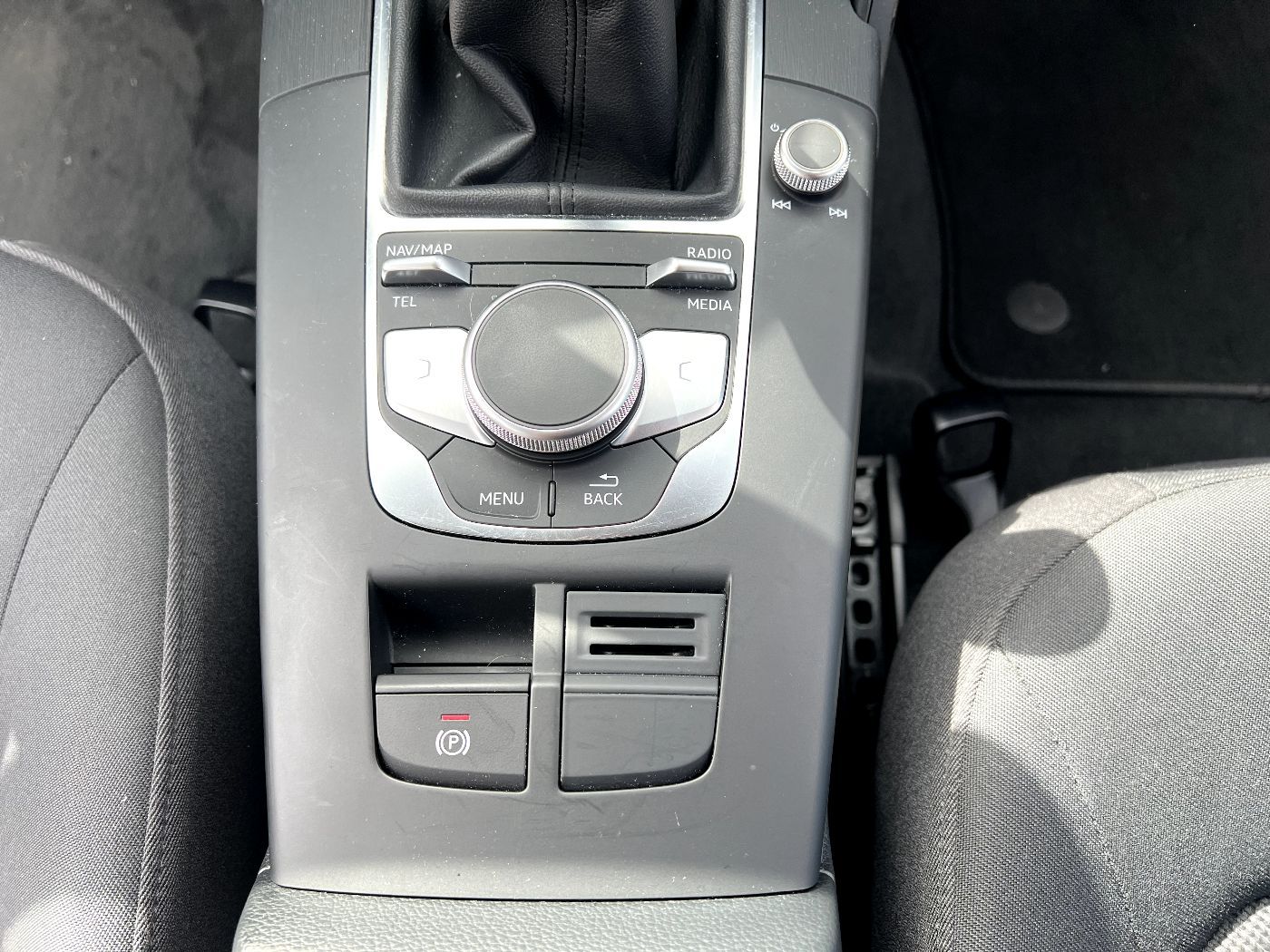 Audi A3 Sportback 30 TDI *Bi-Xenon Navi Sitzh. PDC* foto 22