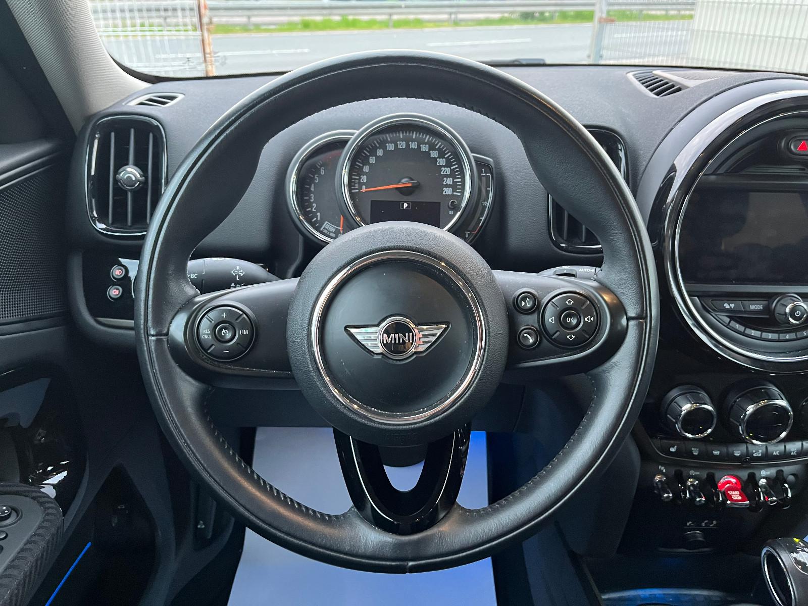 MINI COUNTRYMAN S Cooper,LED,Navi,Auto,Alu,Keyless g
