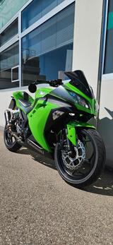 Kawasaki Ninja 300 - KAWASAKI NINJA 300