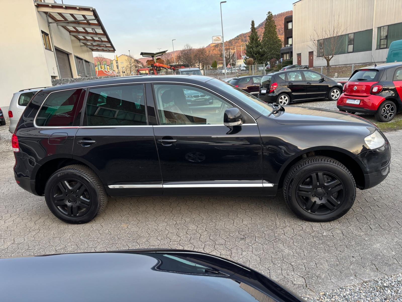Volkswagen Touareg 2005 — photo 8