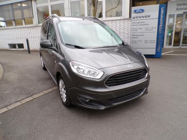 Ford Tourneo Courier Titanium 16" LM + Klimaaut. + Si