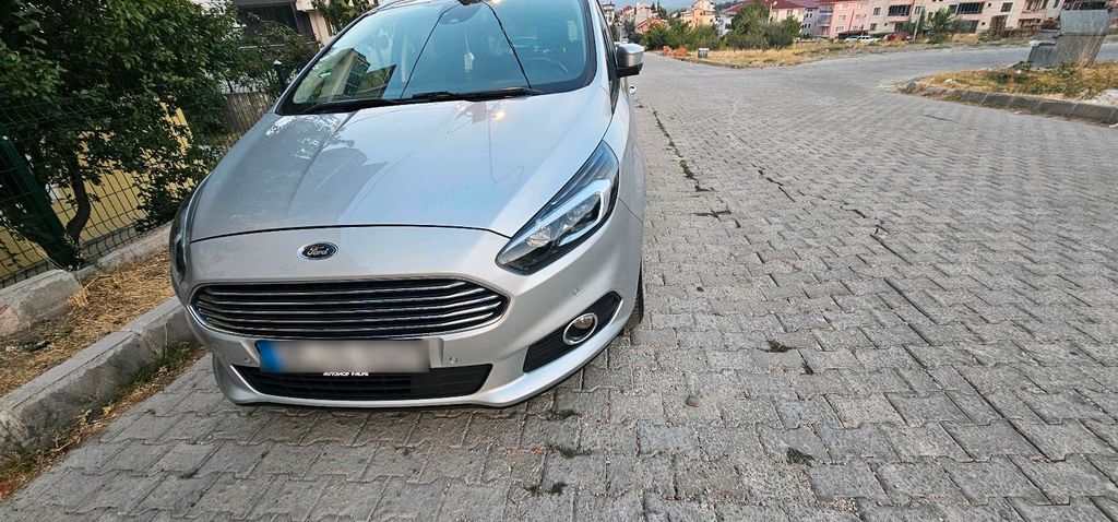 Image of Ford S-Max