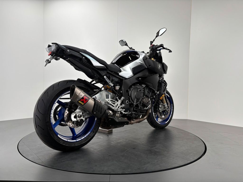 Fahrzeugabbildung Yamaha MT-10 SP *TOP-ZUSTAND *AKRAPOVIC