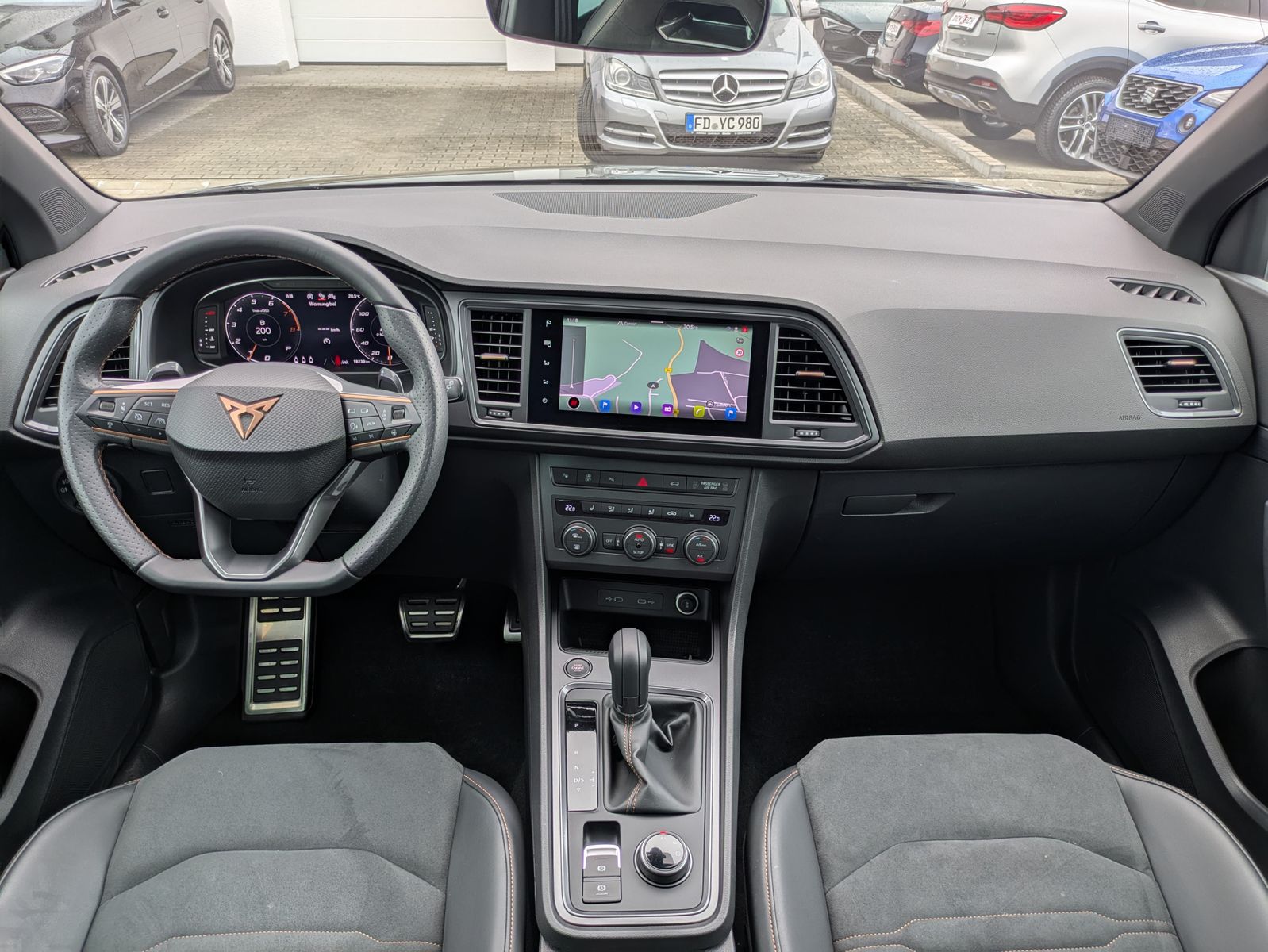 Fahrzeugabbildung CUPRA Ateca 1.5 TSI DSG AHK*LED*ACC*APP*KAMERA*19"
