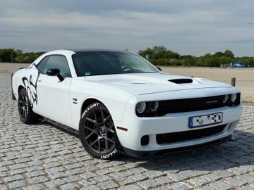 Dodge Challenger - 3
