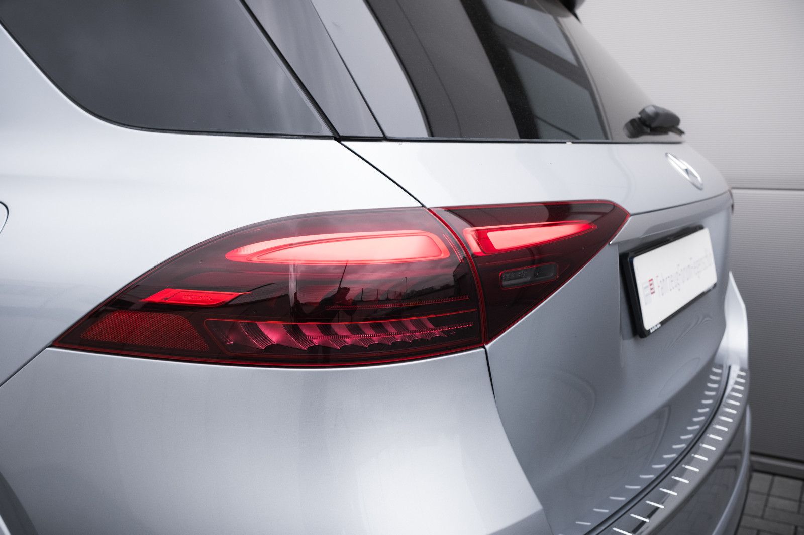 Fahrzeugabbildung Mercedes-Benz GLE 53 AMG-Hybrid-Premium-Plus-Manufaktur Paket