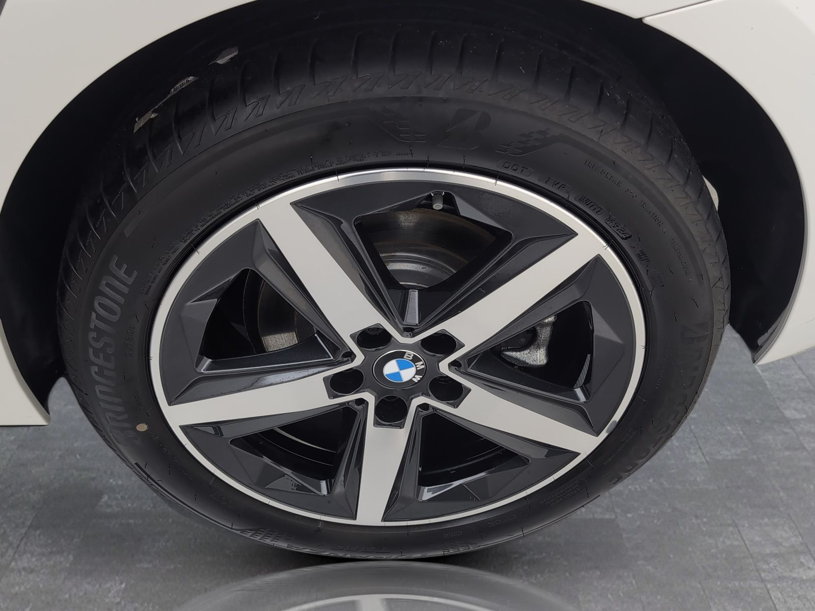BMW 223 Active Tourer - Bild 18