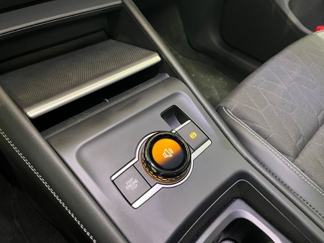 Fahrzeugabbildung Volkswagen Tiguan 2.0 TDI DSG GOAL GJR NAVI LED-PLUS AHK