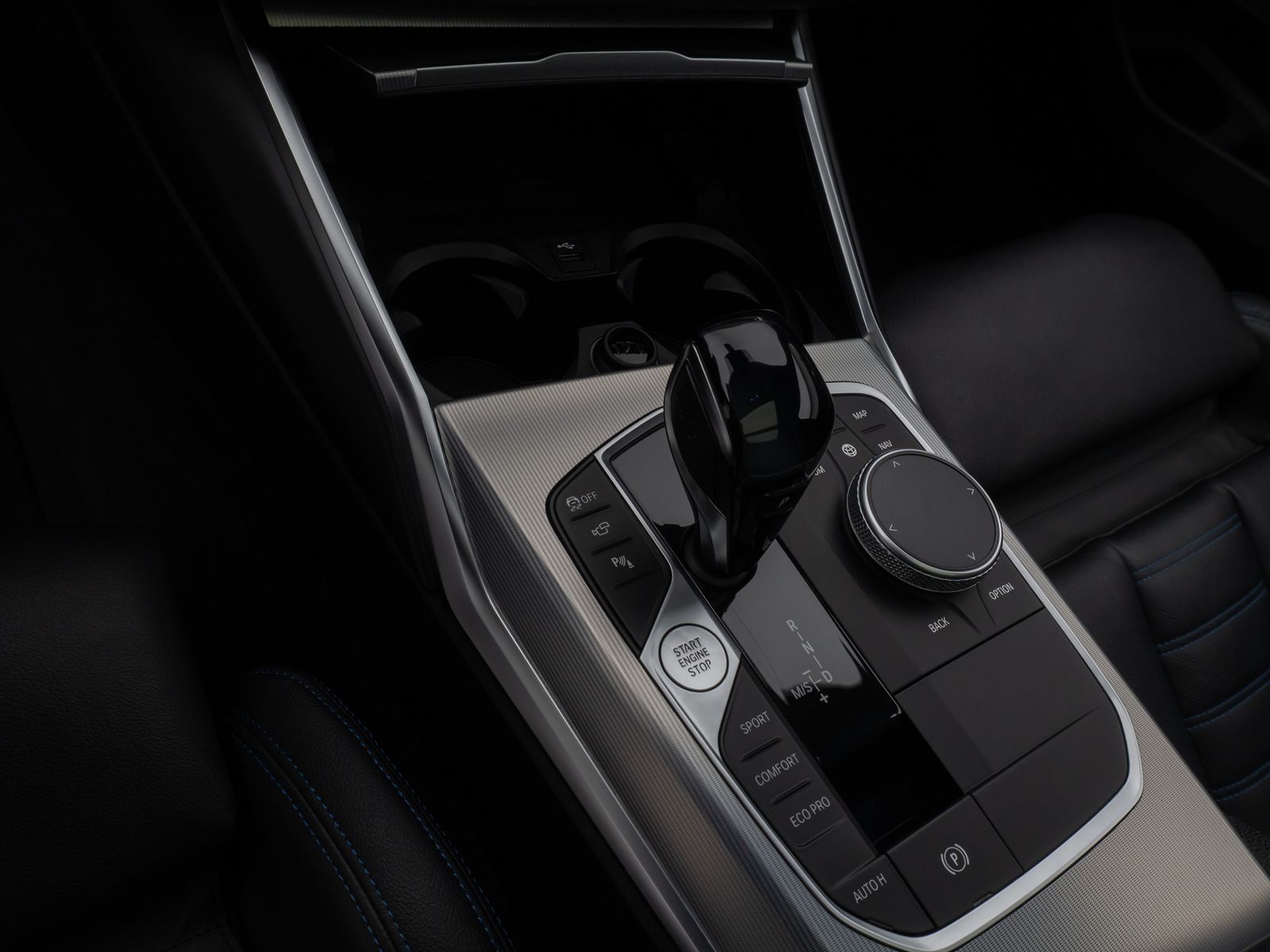 Fahrzeugabbildung BMW M340i xD Panorama Laser 360° HUD DAB H/K Komfort