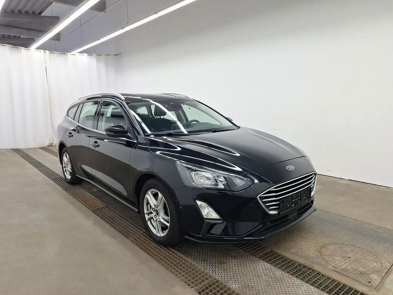 Ford Focus 1.5 EcoBlue 120 CV SW Business Diesel imagem 3