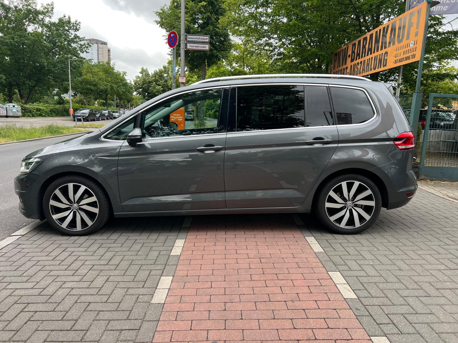 Volkswagen Touran Highline BMT/Start-Stopp,Panorama,7-Sitze