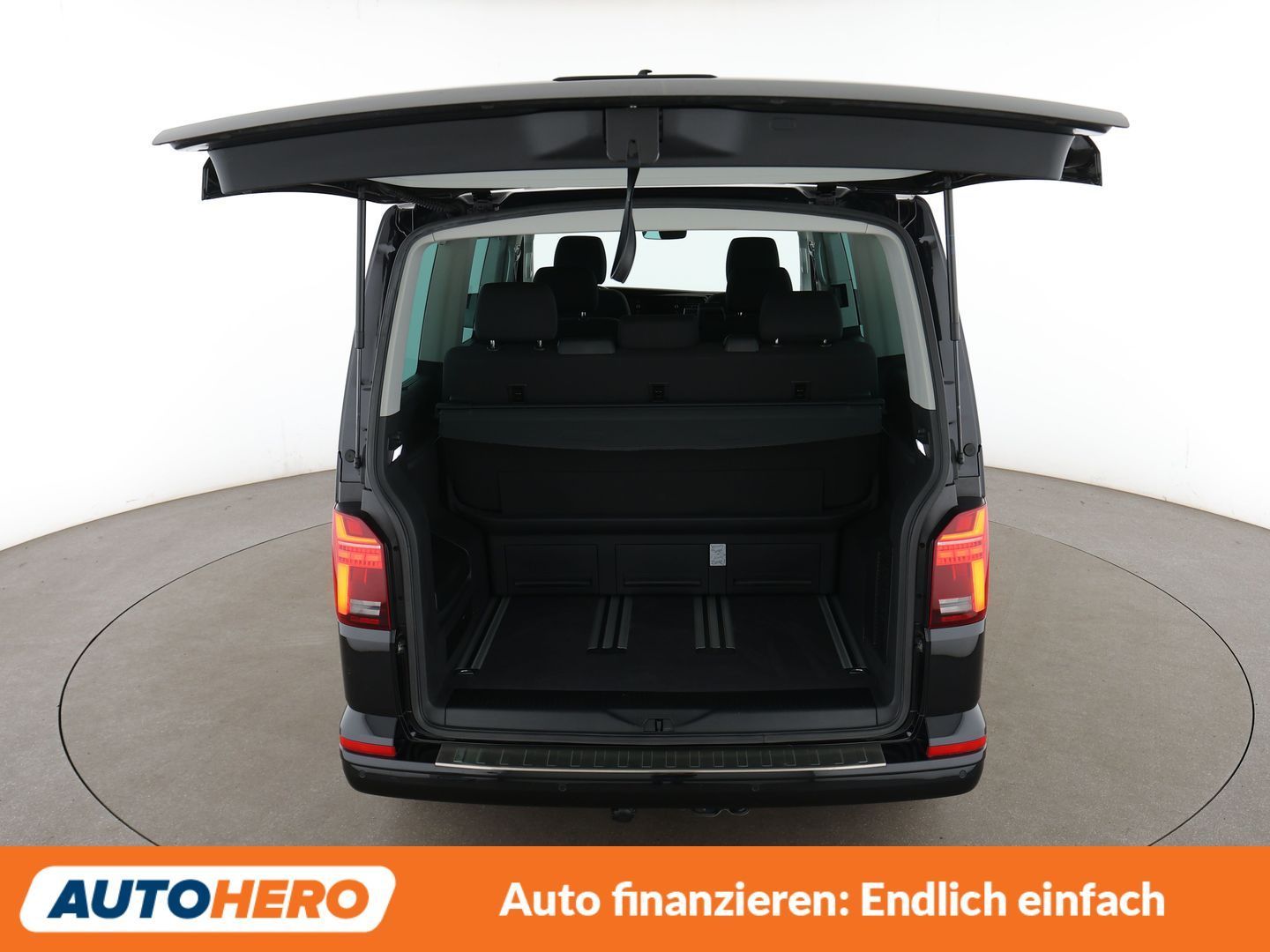 Volkswagen T6 Multivan 2.0 TDI Comfortline FWD Aut. NAVI foto 17