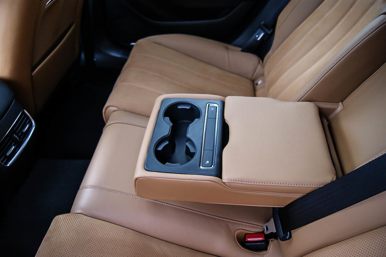 Fahrzeugabbildung Mazda 6 Kombi 20th Anniversary HEADUP KAMERA ANHZV PDC