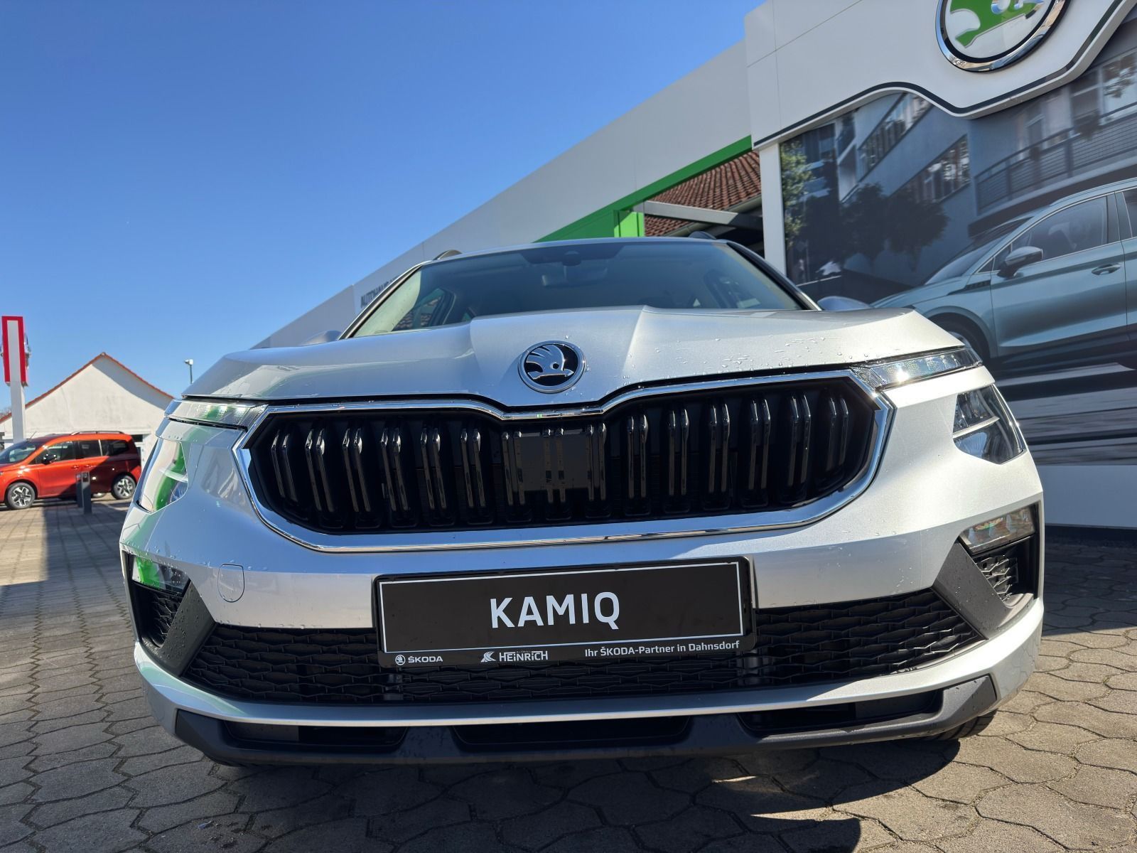 Fahrzeugabbildung SKODA Kamiq 1.0 TSI DSG*LED*PDC*SHZ*SmartLink