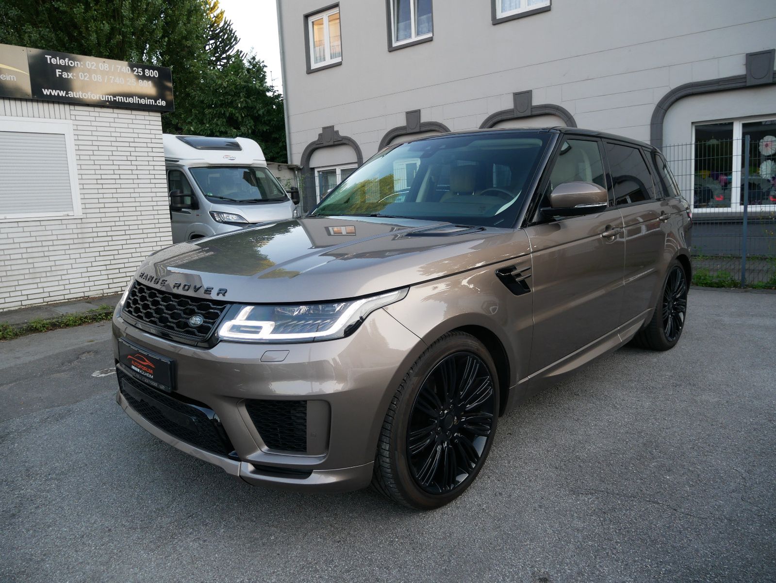 Land-Rover Range Rover Sport - 1