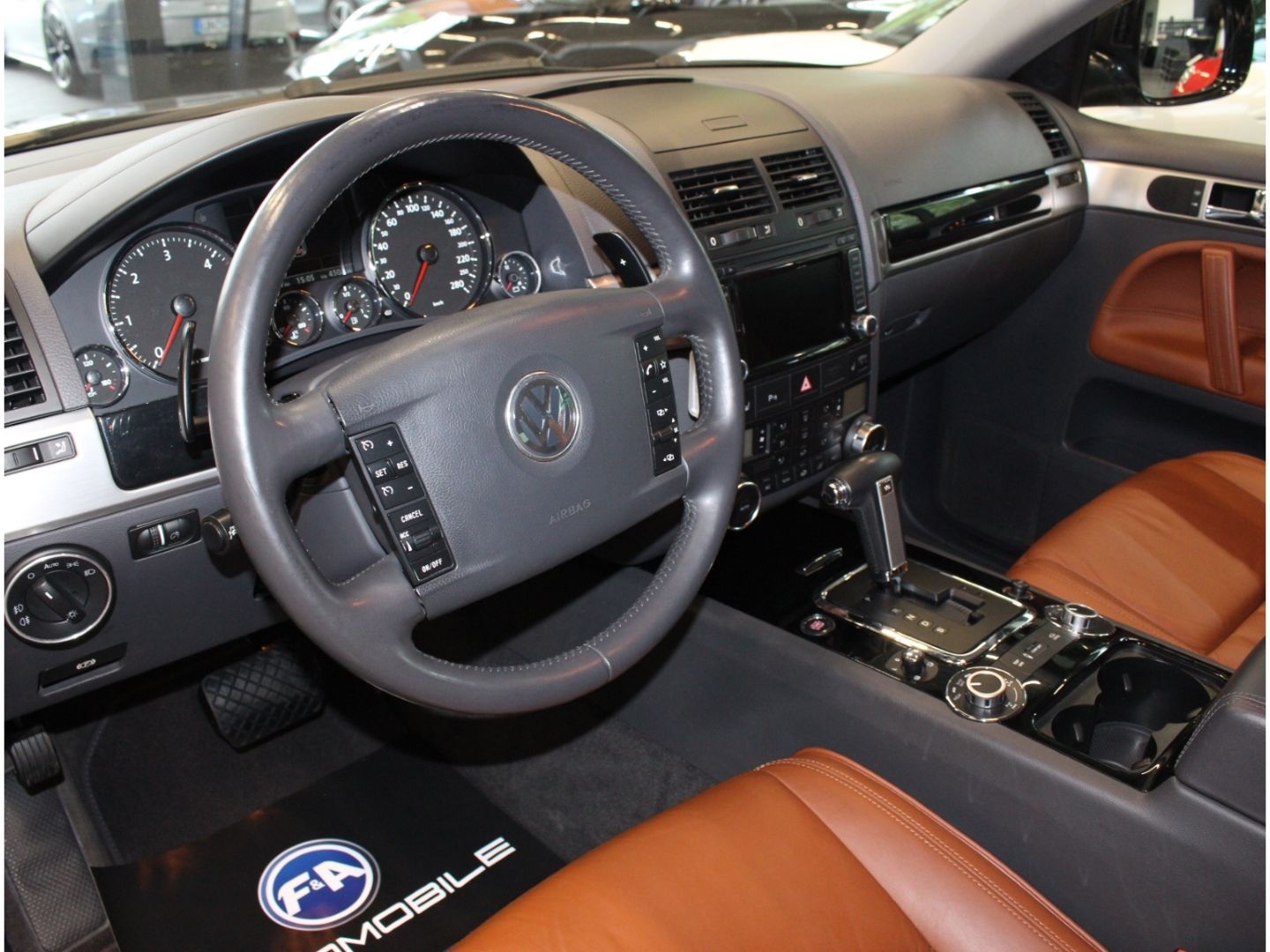 Fahrzeugabbildung Volkswagen Touareg 3.0 TDI V6 TDI DPF 2. Hand*Standhzg*VOLL