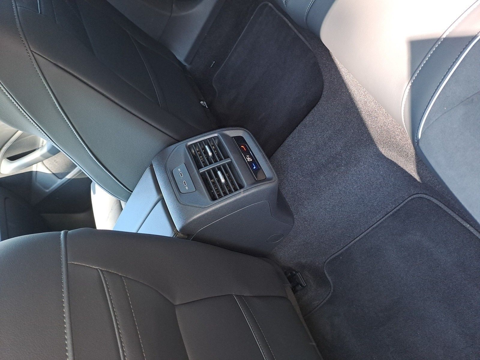 Volkswagen Passat Variant - Bild 15