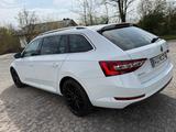 Skoda Superb 2.0 TDI SCR 140kW DSG 4x4 L&K Combi L&K - Skoda Superb: 140