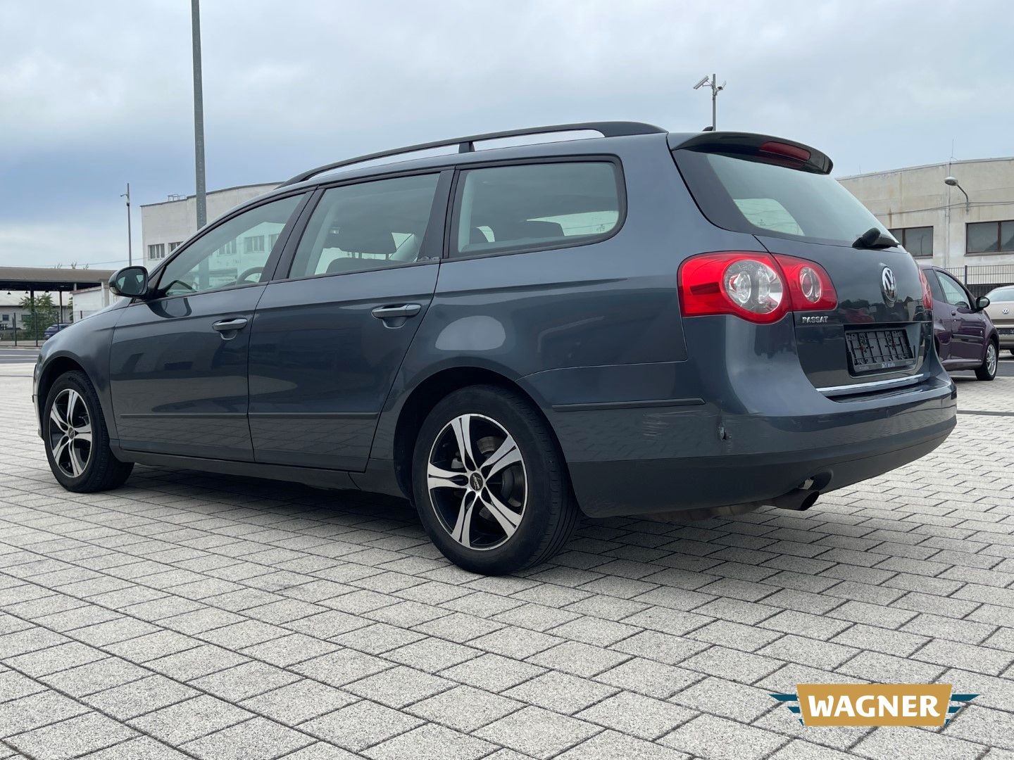 Fahrzeugabbildung Volkswagen Passat Variant Trendline Sitzheizung TÜV 03/2028
