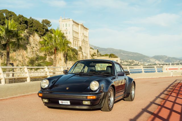 Porsche 930