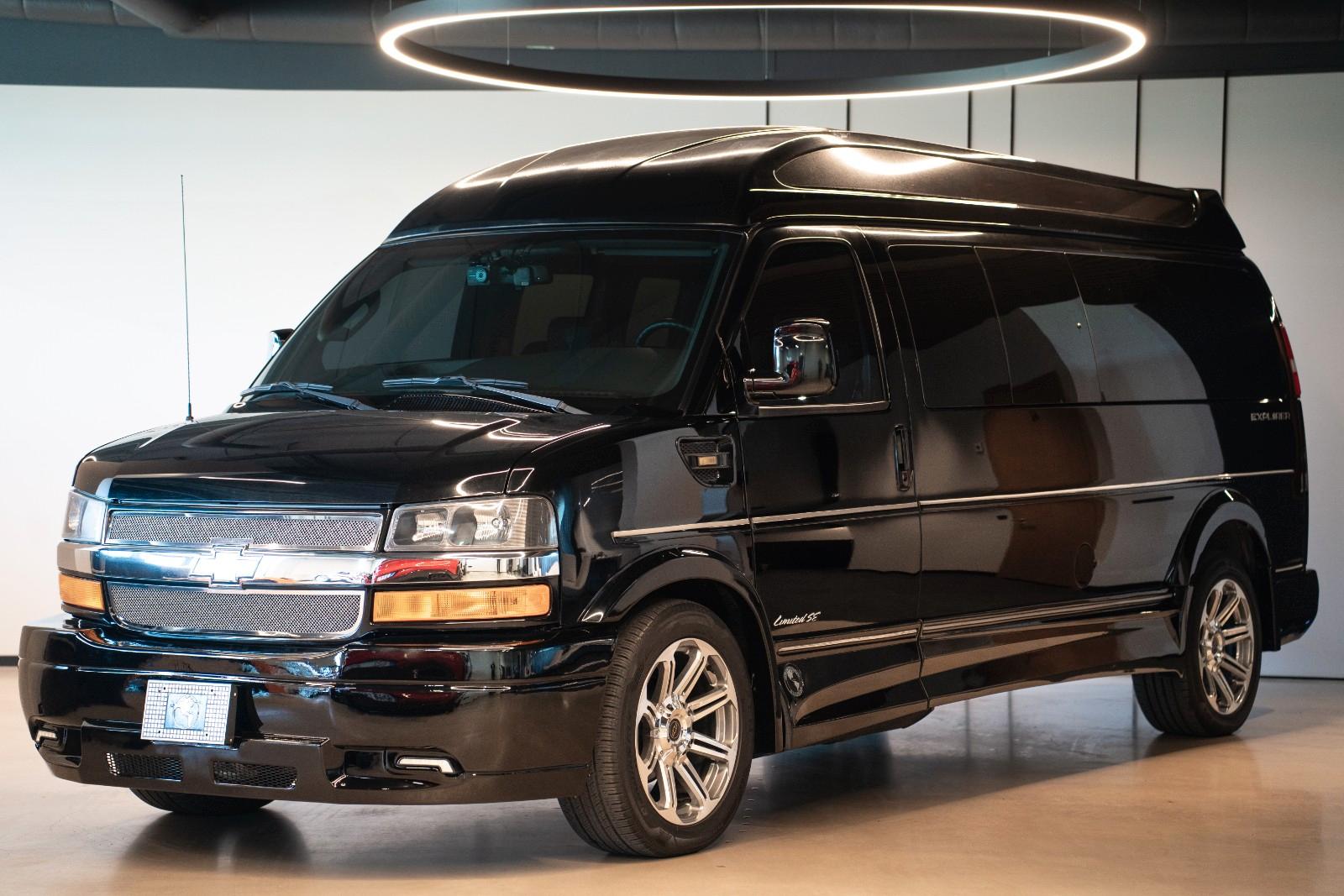 Chevrolet Express Limited SE Explorer 2500