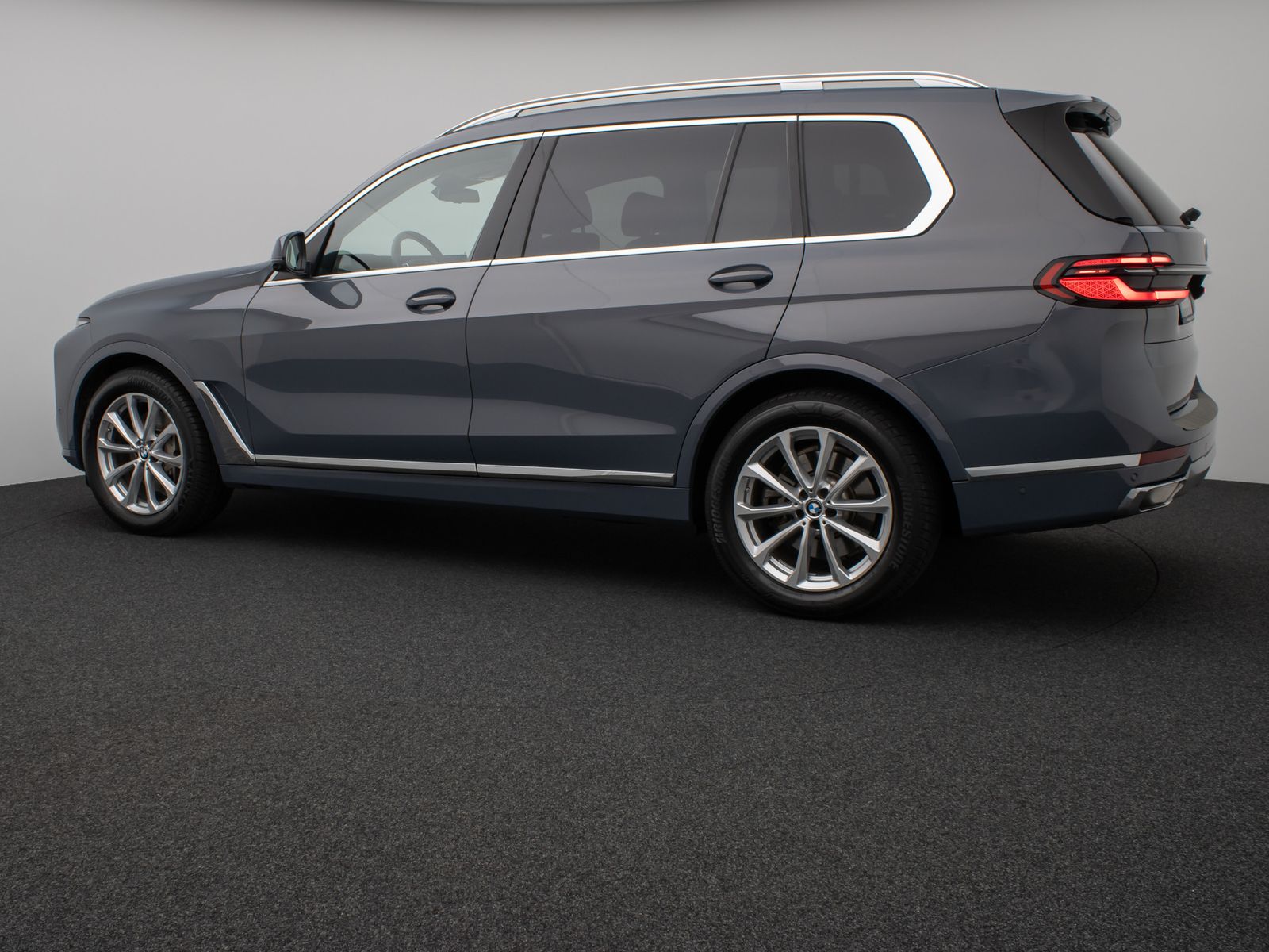 Fahrzeugabbildung BMW X7 xD40d Panorama 360°HUD DAB H/K Massage SoftCl