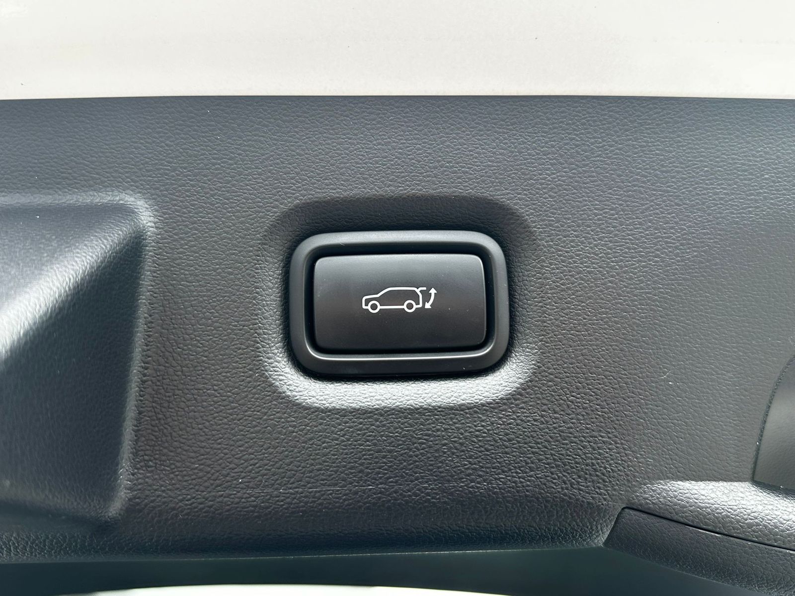 Fahrzeugabbildung Hyundai Ioniq 5 Uniq 4WD WERKSGA+NAVI+HEAD+BOSE+ACC+360°