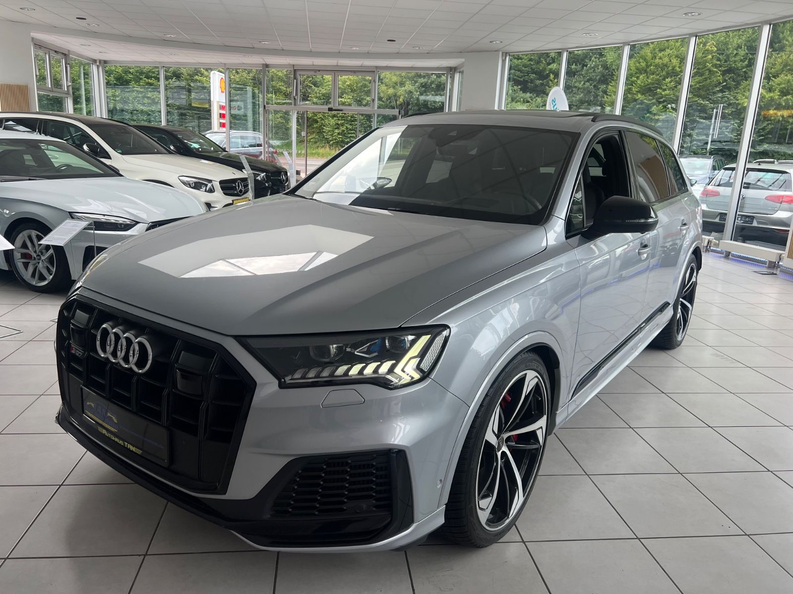 Fahrzeugabbildung Audi SQ7 4.0 TDI quattro*Head-Up * 7.SITZER*Exclusive