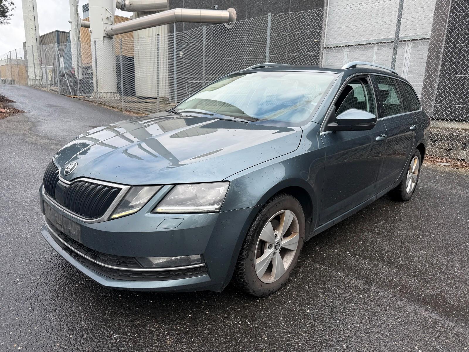 Skoda Octavia 2.0 TDI DSG Style Combi