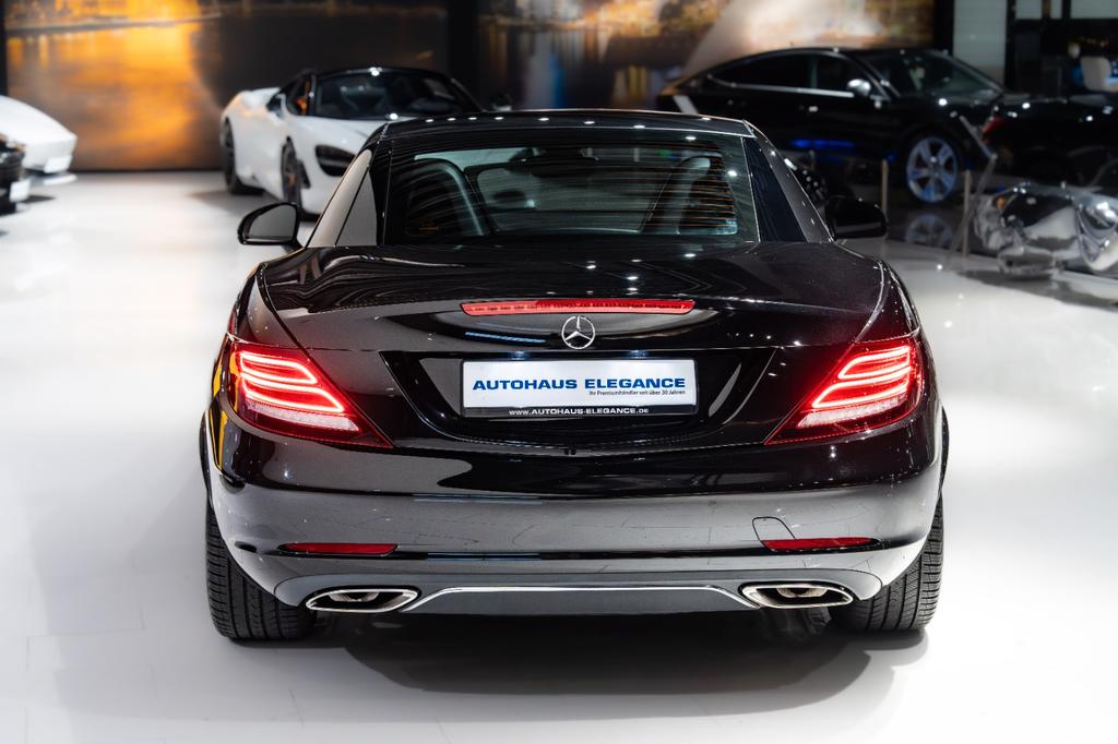 Mercedes-Benz SLC 300