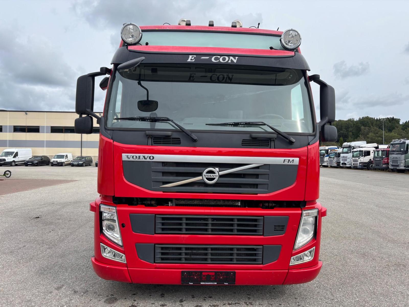 Volvo FM330 4x2 EURO5 + JOAB SKIP LOADER