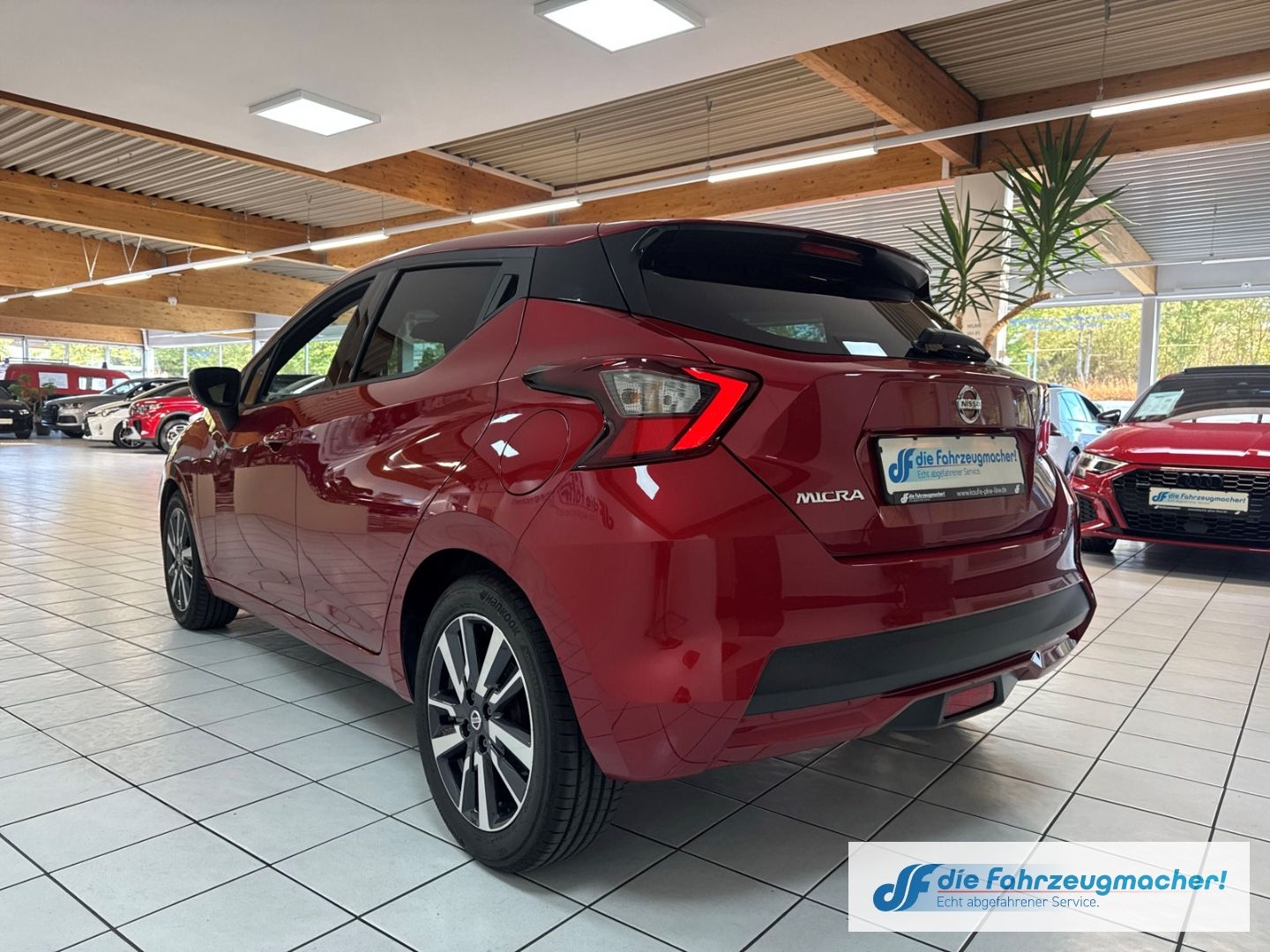 Fahrzeugabbildung Nissan Micra N-Connecta Navi DAB Ambientebeleuchtung SH