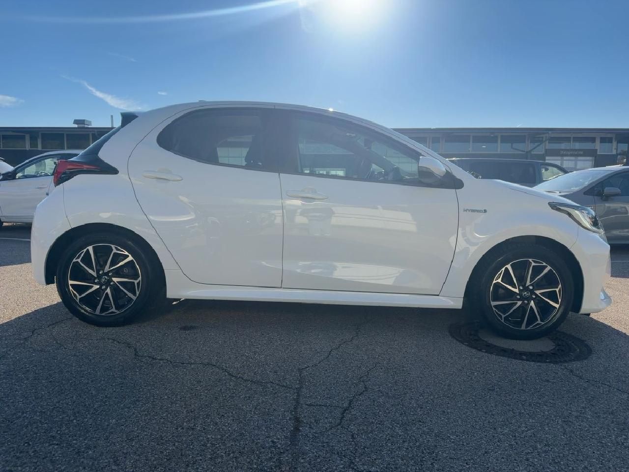 Fahrzeugabbildung Toyota Yaris 1,5 Hybrid Club *AHK+SHZ+Comfortpaket