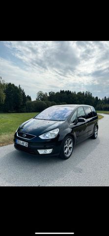 Ford Galaxy 2.2 Tdci NAVI TEMPOMAT SIZHEIZ...