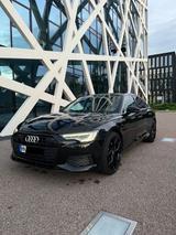 Audi A6 40 TDI (S-line Lenkrad) / 21 Zoll Felgen  - : Schwarz, Felge