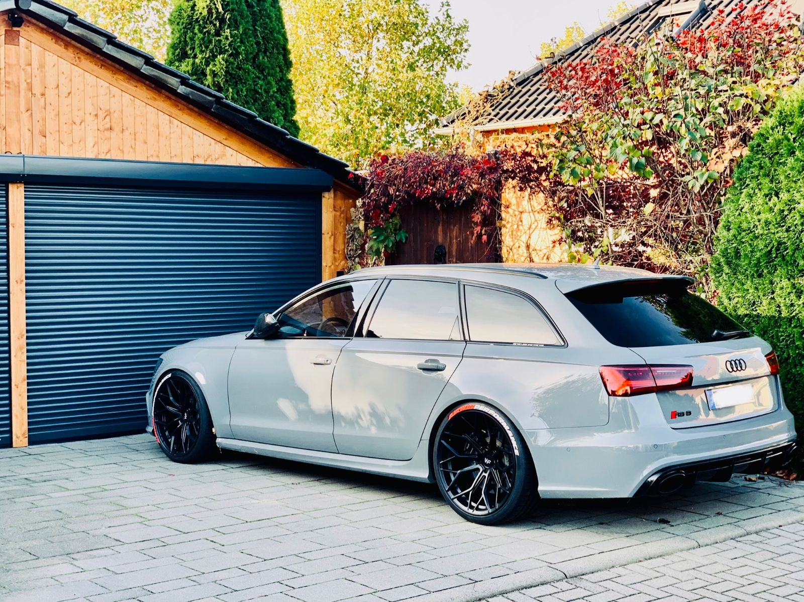 AUDI RS6 4.0 TFSI quattro performance Avant (810PS)