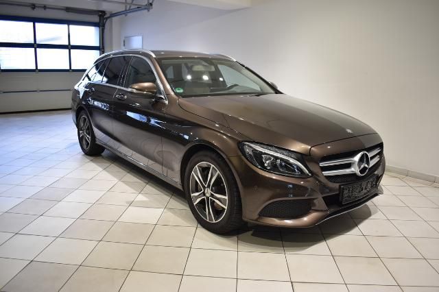 Mercedes-Benz C 250 T 2.0 7-GANG DSG NAVI SHZ AHK 