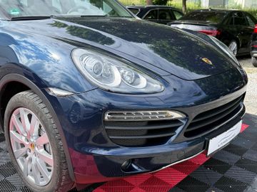 Porsche Cayenne - 8